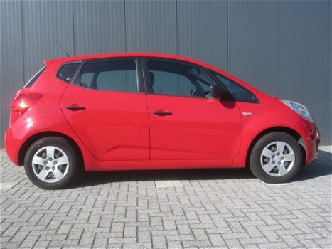 Kia Venga - 1.4 CVVT X-tra 90 pk * Airco * Trekhaak * 5-deurs * NAP-Pas * 6 mnd Bovag * Vingerhoets; - 1