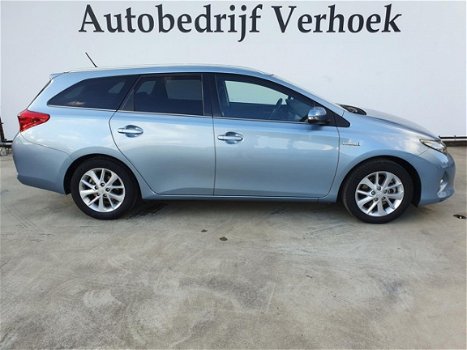 Toyota Auris - 1.8 HYBRID PANODAK-TREKHAAK-NAVI - 1