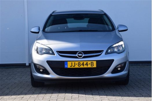 Opel Astra Sports Tourer - 1.4 Turbo Navi, Parkeersensoren, Trekhaak, Dealer onderhouden - 1