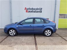 Ford Focus - 1.6-16V First Edition