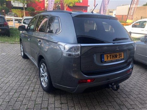 Mitsubishi Outlander - 2.0 PHEV Instyle - 1