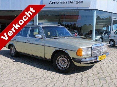 Mercedes-Benz 230 - (W123) Combi TE - 1