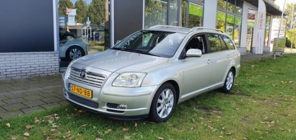 Toyota Avensis Wagon - 1.8 VVTi Linea Luna AUTOMAAT AIRCO APK 09-2020 TREKHAAK NAP NL AUTO - 1