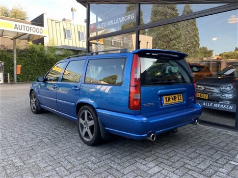 Volvo V70 - R AWD Laser Blue, Youngtimer - 1