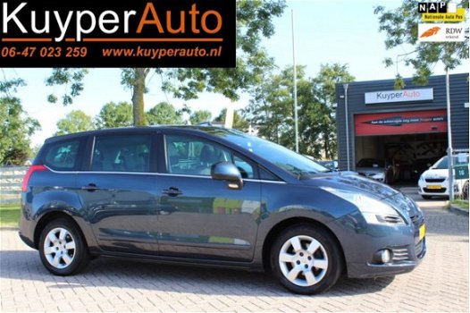 Peugeot 5008 - 1.6 e-HDi Blue Lease 5p. panoramadak NAVI - 1