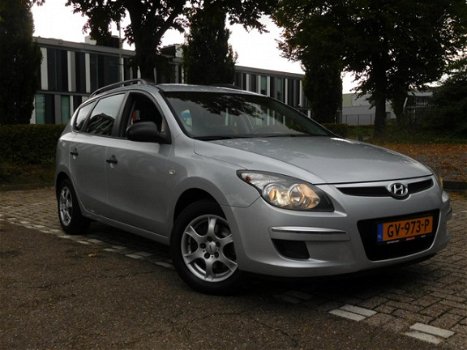 Hyundai i30 CW - Drive Cool, Airco, Sportvelgen - 1