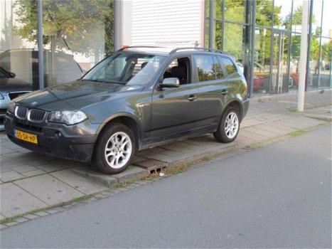 BMW X3 - 2.0d Executive - 1