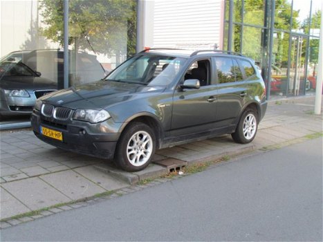 BMW X3 - 2.0d Executive - 1