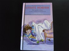 Francesca Simon  -  Stoute Hendrik Het Spookt In Huis (Hardcover/Gebonden)