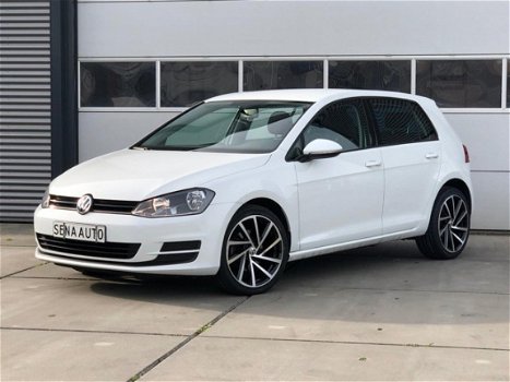 Volkswagen Golf - 1.2 TSI Trendline / AIRCO/CRUISE /70, 000km/NIEUW STAAT/EERSTE EIGENAAR/DEALER - 1