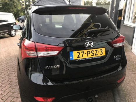 Hyundai ix20 - 1.6i i-Catcher met panoramadak, navigatie, leer - 1