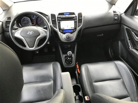 Hyundai ix20 - 1.6i i-Catcher met panoramadak, navigatie, leer - 1