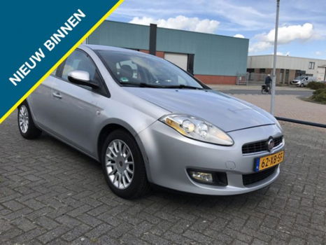 Fiat Bravo - 1.4 Dynamic/ 150.000KM/ 1E Eigenaar - 1