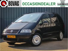 Volkswagen Sharan - 2.0 Trendline, 7 Pers, Airco/ECC, PDC-A, Trekhaak, NL-Auto