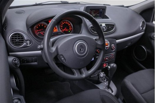 Renault Clio Estate - 1.6-16V 20th Anniversary Automaat Navigatie Trekhaak Climate Control - 1