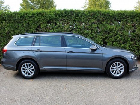 Volkswagen Passat Variant - 1.6 TDI 120 PK DSG7 Comfortline FM-Navi Pdc Clima - 1