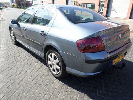 Peugeot 407 - 2.0-16V XR - 1