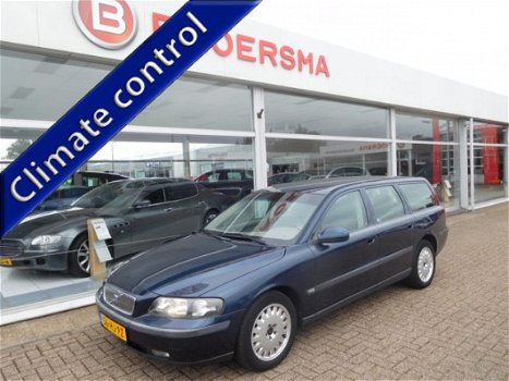 Volvo V70 - 2.4 Comfort Line 1 EIGENAAR MET NW APK - 1