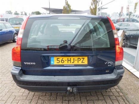 Volvo V70 - 2.4 Comfort Line 1 EIGENAAR MET NW APK - 1