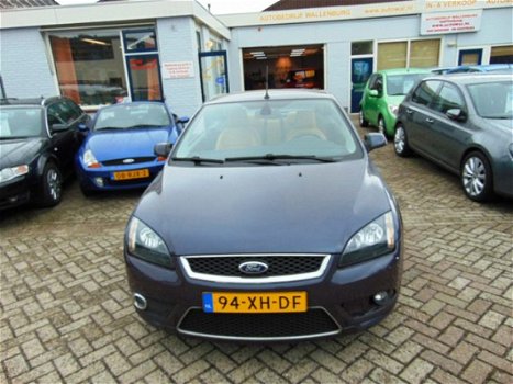 Ford Focus Coupé-Cabriolet - 2.0-16V Titanium - 1