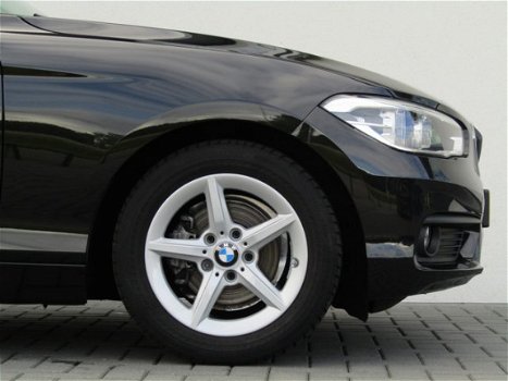 BMW 1-serie - 116i Executive | Navigatiesysteem Business | Parkeersensoren achter | LED-koplampen | - 1