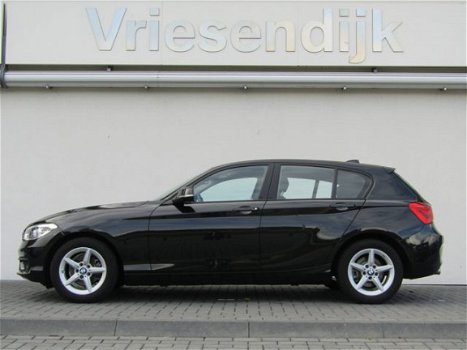 BMW 1-serie - 116i Executive | Navigatiesysteem Business | Parkeersensoren achter | LED-koplampen | - 1