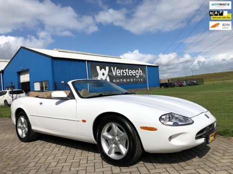 Jaguar XK8 - 4.0 V8 Convertible , Clima, Leder, Topconditie - 1