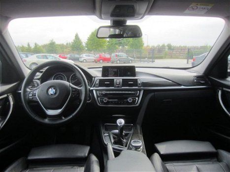 BMW 3-serie Touring - 316i 210pk High Executive Luxury Line Leder, NAVI, Xenon - 1
