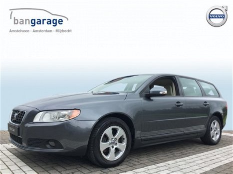 Volvo V70 - 2.4D Kinetic Line RTI Leer Aut - 1