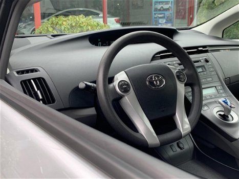 Toyota Prius - 1.8 Comfort ✅ Hybrid Automaat / Climate Control / Keyless Entry - 1