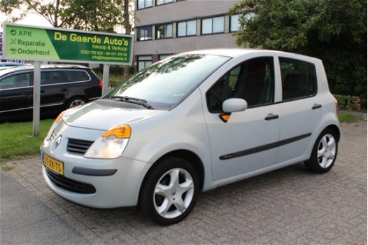 Renault Modus - 1.6-16V Air Airco Distributieriem vervangen bij km 161.000 - 1