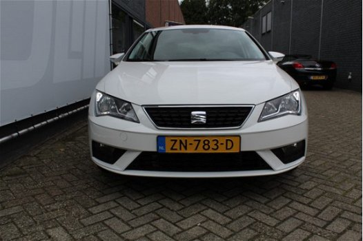 Seat Leon - 1.2 TSI Style Business Climate, cruise, Works with AppleCarPlay, parkeersensoren achter - 1