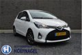Toyota Yaris - 1.3 VVT-i Aspiration Airco / Navigatie / Telefoonvoorbereiding - 1 - Thumbnail