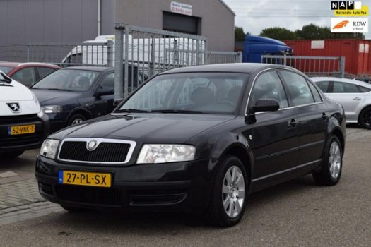 Skoda Superb - 1.8 T Comfort | Automaat | Xenon | APK 8-2020 - 1