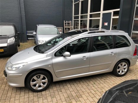 Peugeot 307 SW - 2.0-16V Pack PANO/PDC/CLIMATE/TREKHAAK/OPTIE VOOR 7 PERSONEN - 1