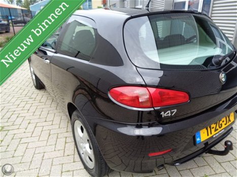 Alfa Romeo 147 - 1.6 T.Spark Business - 1