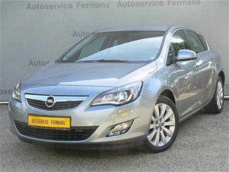 Opel Astra - 1.6-16V Automaat - Navi - Xenon - 2010 - 1