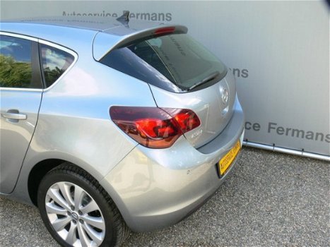 Opel Astra - 1.6-16V Automaat - Navi - Xenon - 2010 - 1