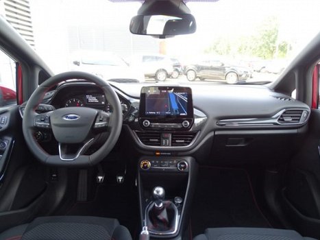 Ford Fiesta - 1.0 100PK EcoBoost ST-Line | Verwarmde Voorruit | Navigatie | Parkeersensoren | DAB | - 1