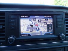 Seat Leon - 1.4 TSI FR Business | Navigatie | Leder/Alcantara | 18 Inch | Bluetooth | Parkeersensore