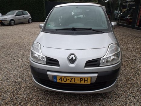 Renault Grand Modus - 1.2 TCE Expression met trekhaak en airco - 1