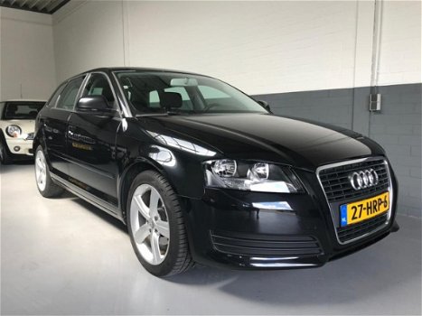 Audi A3 - 1.9 TDIe Attraction busin*APPLE CARPLAY - 1