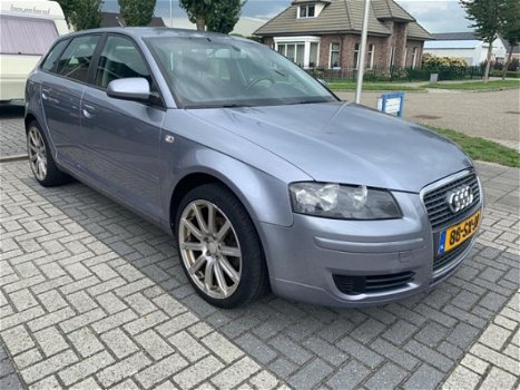 Audi A3 Sportback - 2.0 TDI Ambiente clima , cruise , trekhaak - 1