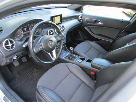 Mercedes-Benz A-klasse - 180 Style, Navi, Bluetooth, Stoelverw - 1