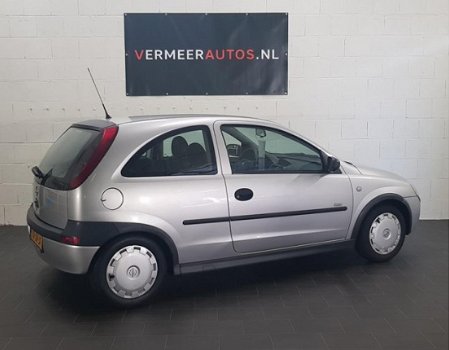 Opel Corsa - 1.0-12V Eco Easytronic Automaat en weinig km`s - 1