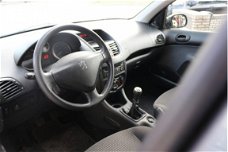 Peugeot 206 - 1.1 XR 5 deurs Radio CD Centr. Port. Vergr