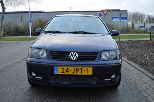 Volkswagen Polo - 1.4-16V LICHTMETALEN VELGEN/STUURBEKRACHTIGING/nieuweAPK/NAP/ZEER ZUINIG IN VERBRU - 1