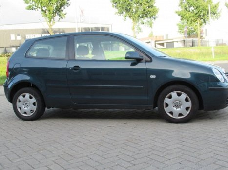 Volkswagen Polo - 1.4-16V GERESERVEERD - 1