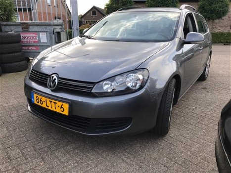 Volkswagen Golf Variant - 1.6 TDI Highline BlueMotion - 1