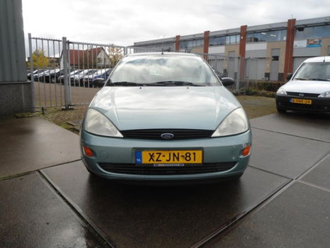 Ford Focus - 1.8-16V Trend 5 DEURS - 1